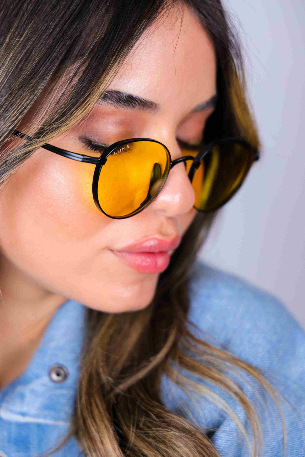 Étoile V2 -  - Lune